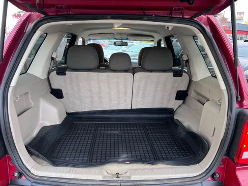 Used 2010 Ford Escape XLT image 34