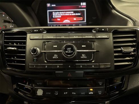 Used 2017 Honda Accord Sport Special Edition image 38