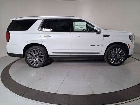 New 2026 GMC Yukon Denali Ultimate AWD/4WD image 3