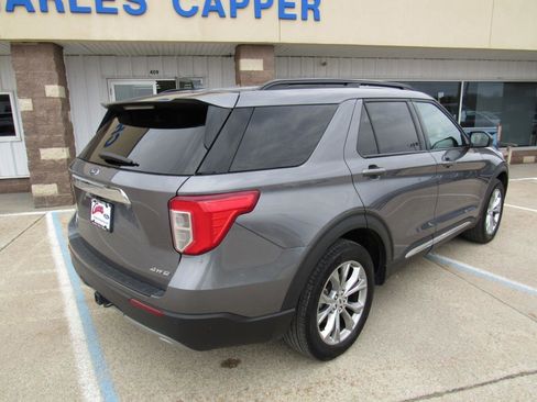 Used 2023 Ford Explorer XLT w/ Equipment Group 202A image 5