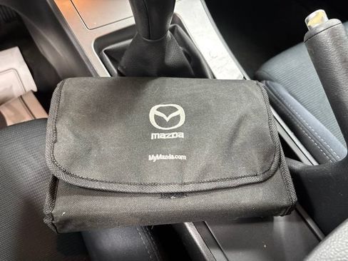 Used 2011 MAZDA MAZDA3 s Sport FWD image 25