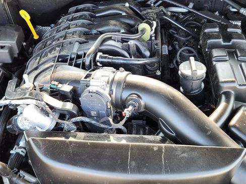 Used 2025 Dodge Durango GT AWD/4WD image 16