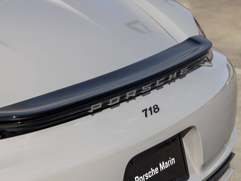 Certified 2025 Porsche 718 Boxster S RWD image 19