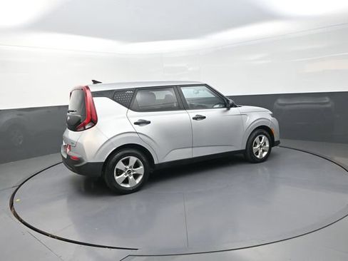 Used 2021 Kia Soul LX image 20