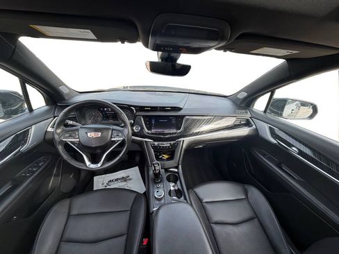Used 2023 Cadillac XT6 Premium Luxury w/ Technology Package AWD/4WD image 12