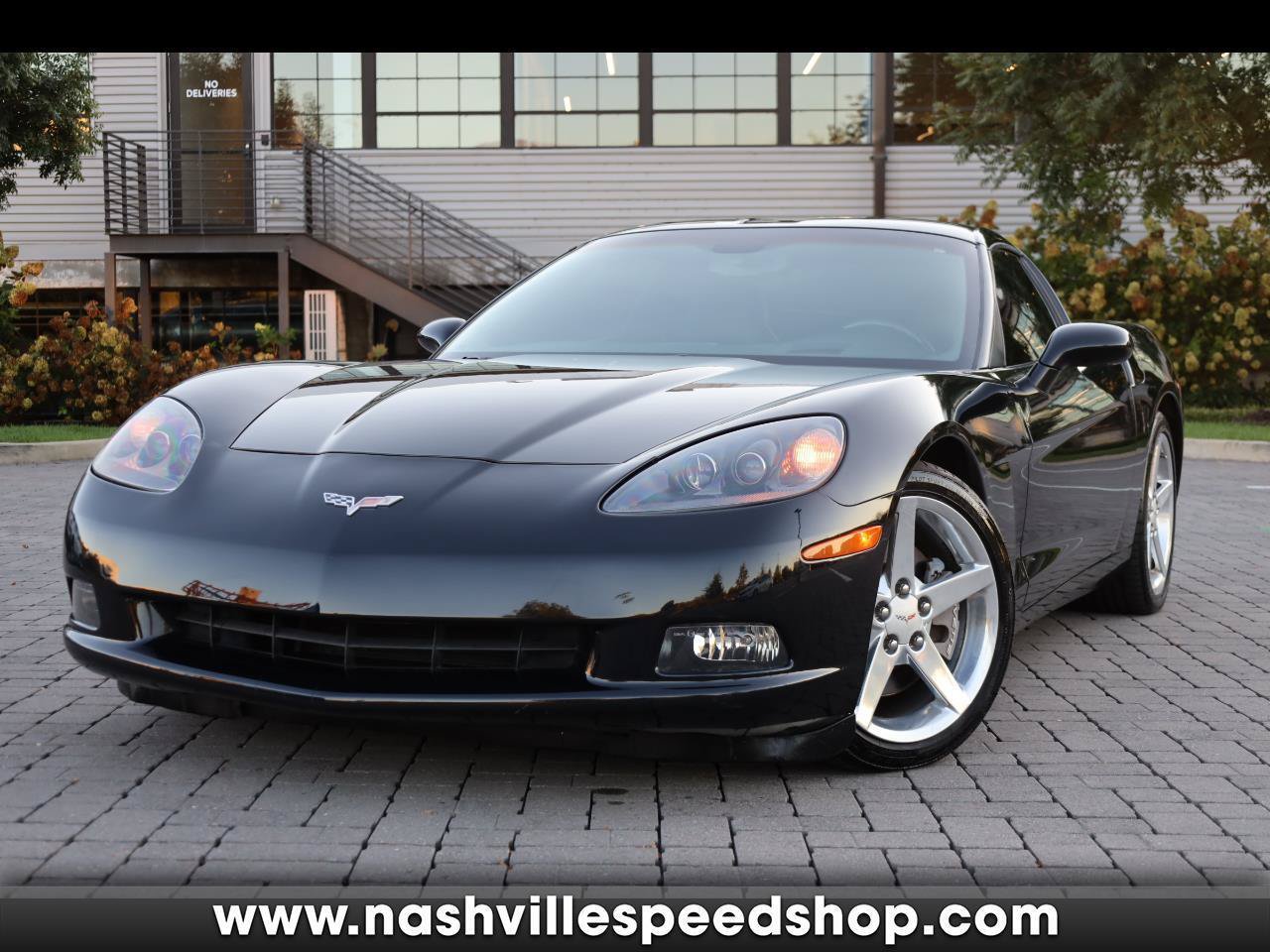Used 2005 Chevrolet Corvette Coupe w/ Preferred Equipment Group RWD image 1