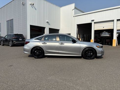 Used 2025 Honda Civic Sport image 8