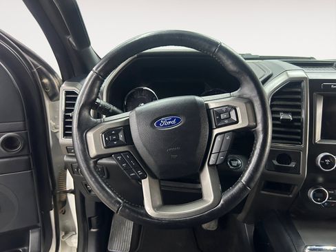 Used 2021 Ford Expedition XLT RWD image 13
