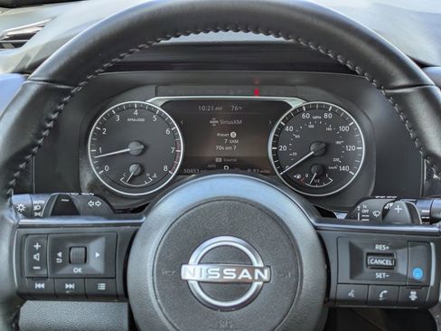 Used 2024 Nissan Pathfinder SV AWD/4WD image 25