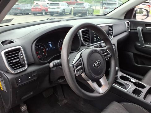 Used 2022 Kia Sportage LX FWD image 5