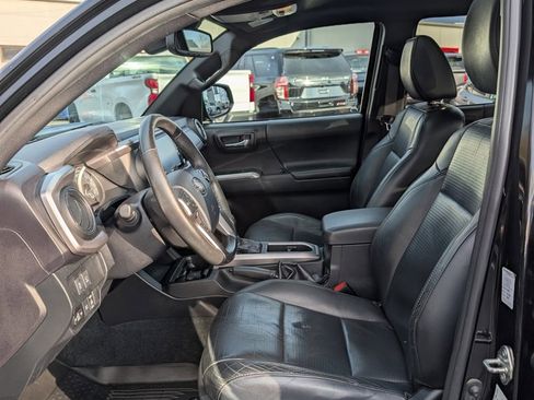Certified 2020 Toyota Tacoma Limited image 15