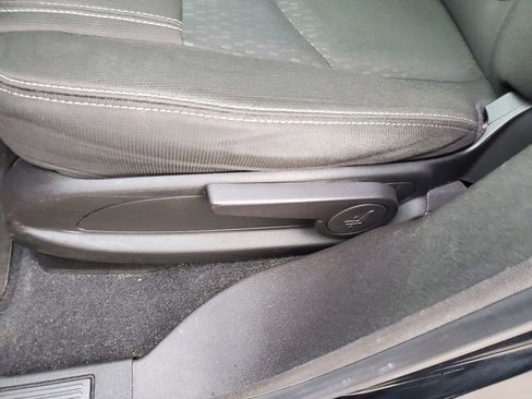 Used 2016 GMC Acadia SL image 15