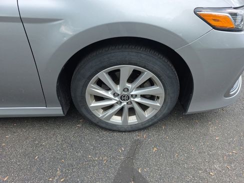 Used 2021 Toyota Camry LE FWD image 10