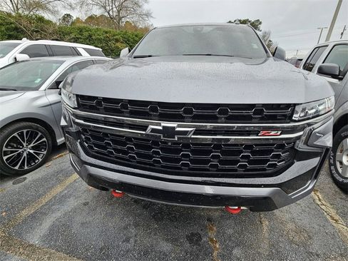 Used 2022 Chevrolet Tahoe Z71 w/ Luxury Package image 2