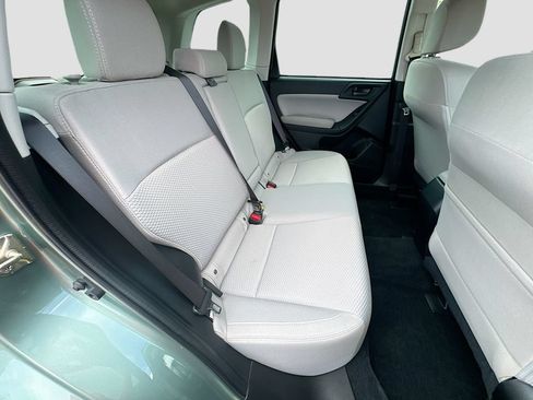 Used 2018 Subaru Forester 2.5i Premium w/ All-Weather Package AWD/4WD image 33