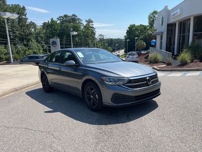 Used 2024 Volkswagen Jetta SE