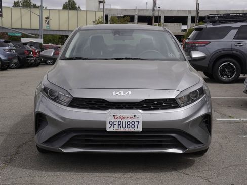 Used 2023 Kia Forte LXS FWD image 6