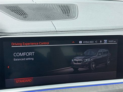 Used 2022 BMW X5 xDrive40i w/ M Sport Package image 27