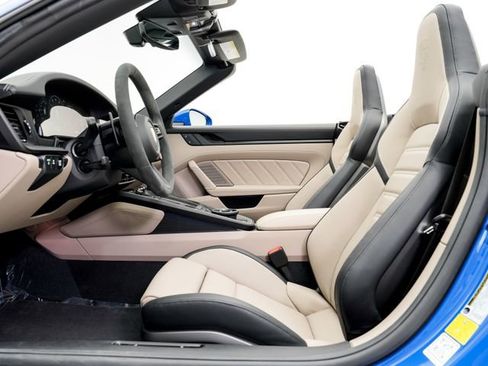 New 2026 Porsche 911 Carrera 4 GTS AWD/4WD image 6