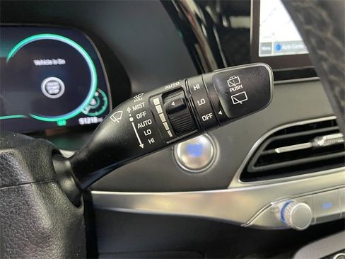 Certified 2022 Hyundai Palisade Limited w/ Winter Package image 15