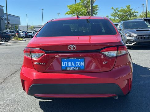 Used 2021 Toyota Corolla LE FWD image 6