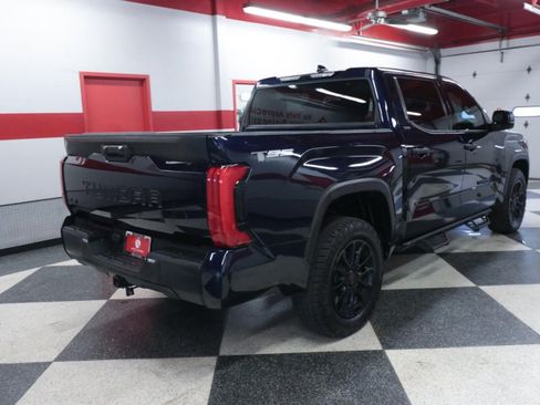 Used 2022 Toyota Tundra SR5 AWD/4WD image 7