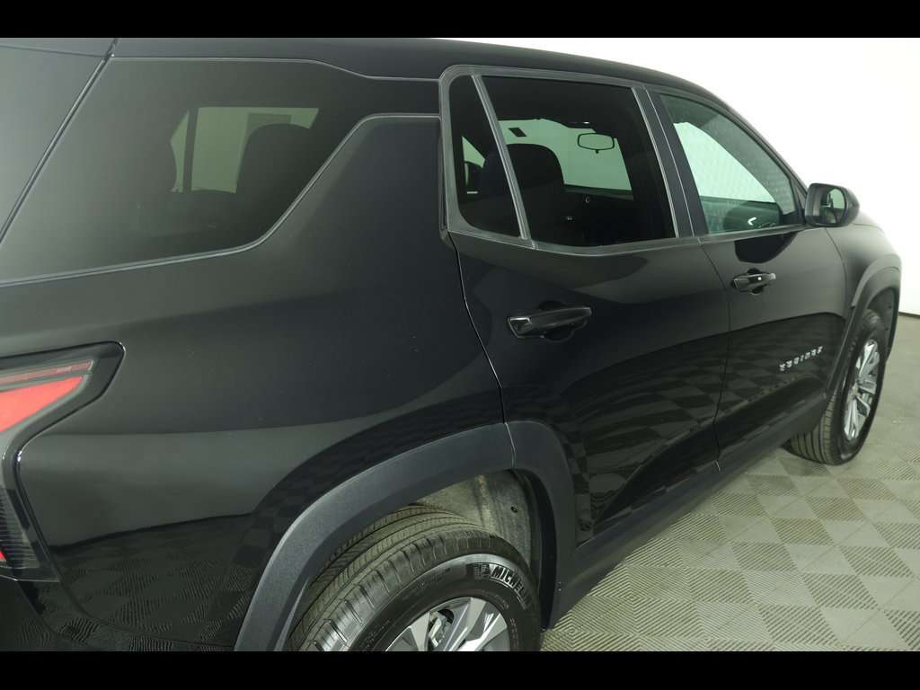 Used 2026 Chevrolet Equinox LT AWD/4WD image 17
