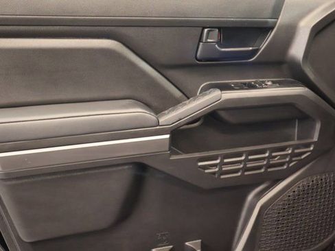 Certified 2025 Toyota Tacoma SR5 image 10