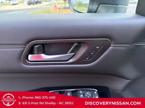 New 2026 Nissan Pathfinder Platinum AWD/4WD image 11