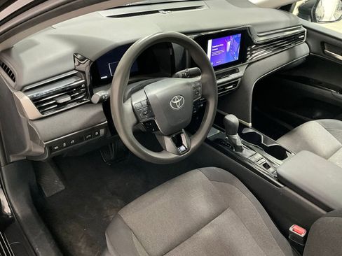 Used 2025 Toyota Camry LE FWD image 14