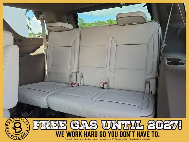 New 2026 GMC Yukon Denali w/ Denali Reserve Package AWD/4WD image 17