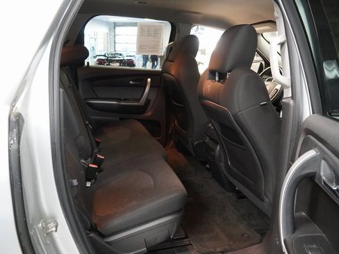 Used 2012 GMC Acadia SLE image 22