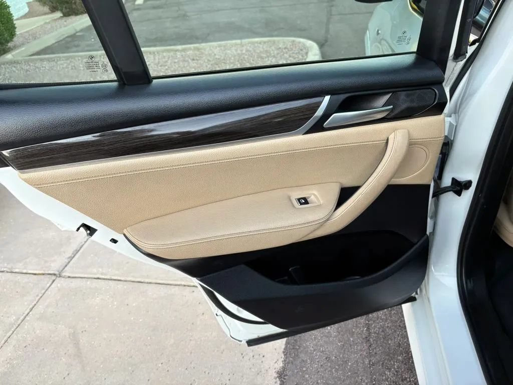Used 2016 BMW X3 sDrive28i RWD image 11
