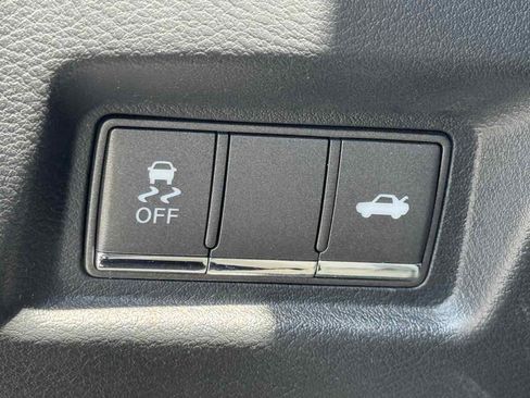 Used 2020 INFINITI Q60 3.0t Luxe RWD image 19