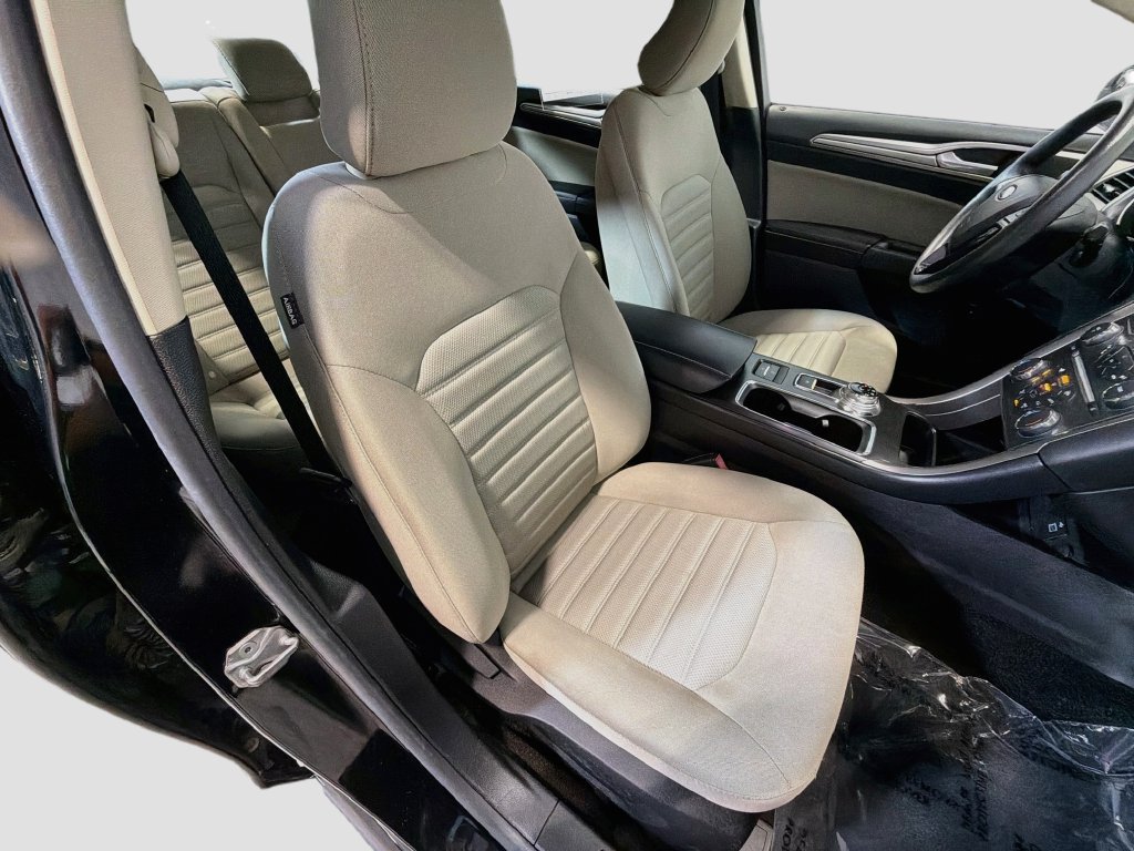 Used 2018 Ford Fusion S FWD image 23
