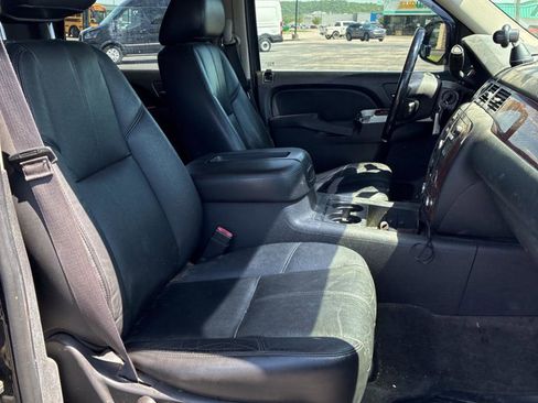 Used 2013 Chevrolet Tahoe LT AWD/4WD image 11