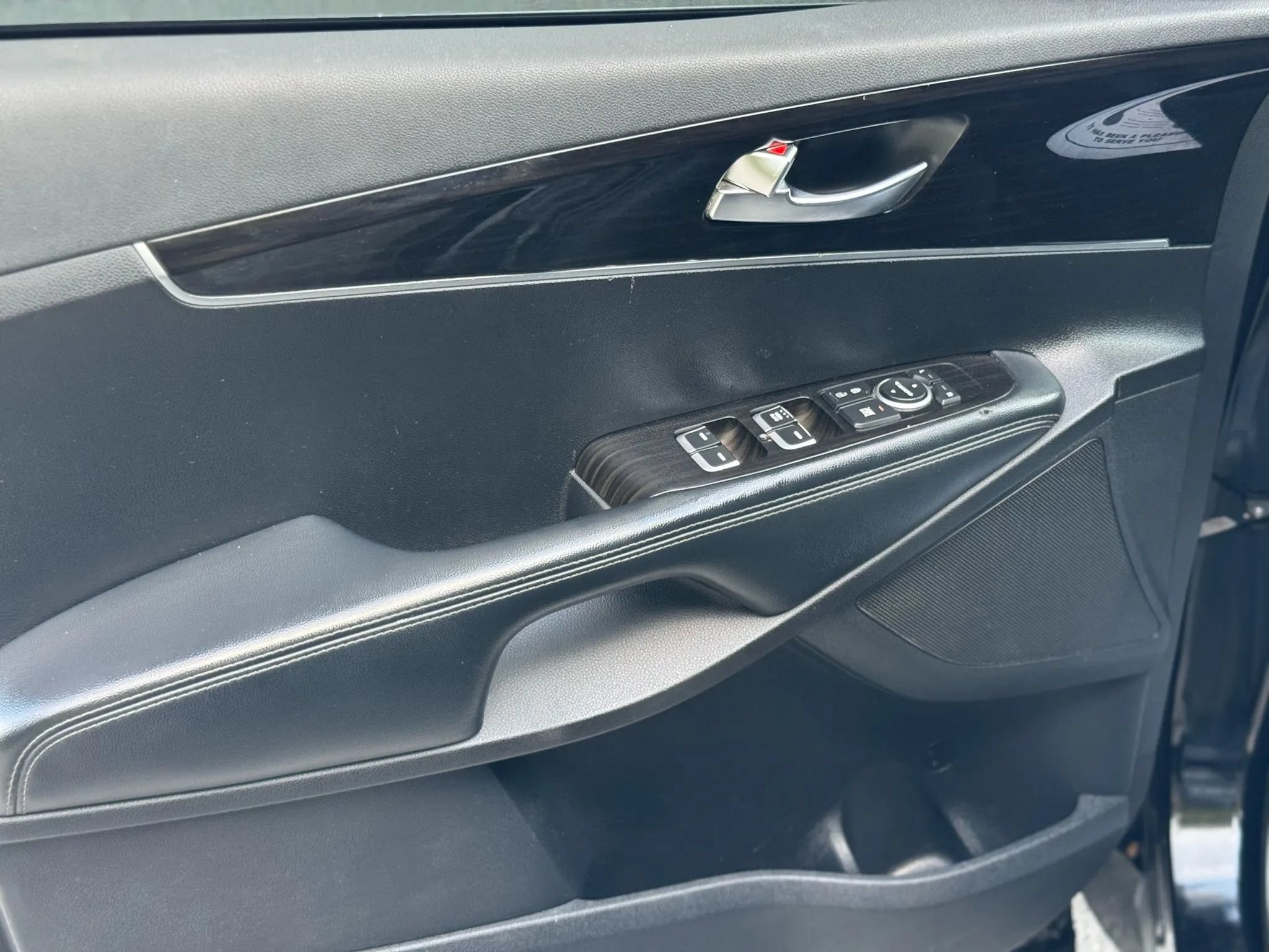 Used 2019 Kia Sorento L FWD image 9