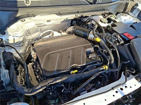 Certified 2024 Chevrolet Trax RS w/ Driver Confidence Package image 26