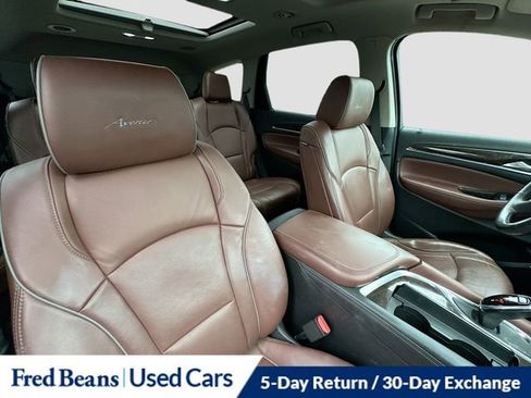 Used 2018 Buick Enclave Avenir w/ Avenir Technology Package image 30