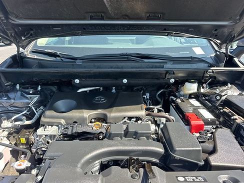 Used 2025 Toyota RAV4 XLE FWD image 26