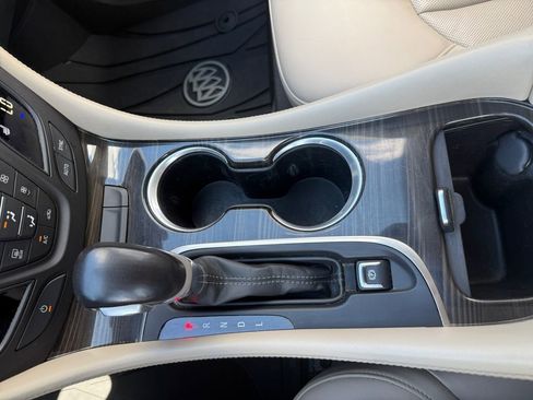 Used 2019 Buick Envision Essence image 23