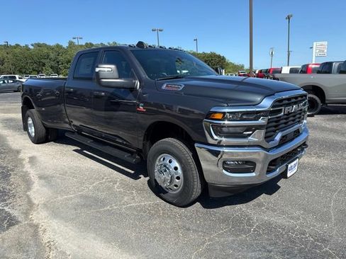 New 2026 RAM 3500 Tradesman AWD/4WD image 7