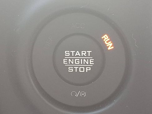 Used 2023 Jeep Wrangler Sport AWD/4WD image 12