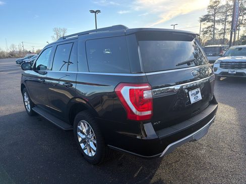 Used 2021 Ford Expedition XLT image 6