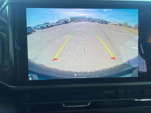 Used 2024 Jeep Wrangler Willys image 28