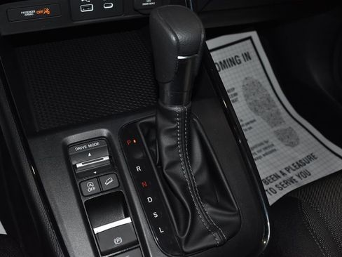 Used 2024 Honda CR-V EX image 16