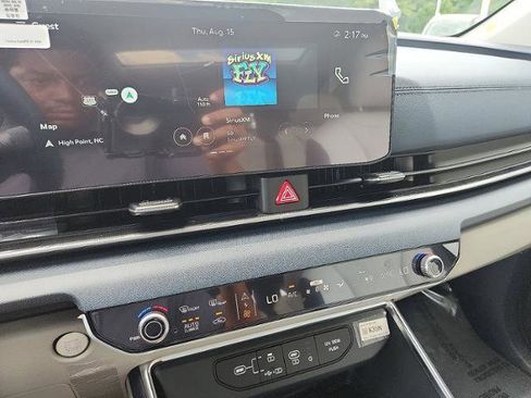 New 2026 Kia Carnival SX image 10