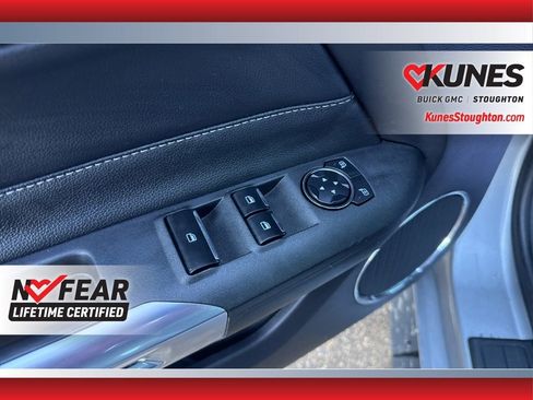 Used 2023 Ford Mustang Convertible image 24