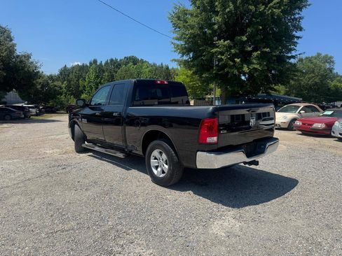 Used 2017 RAM 1500 Classic SLT RWD image 7