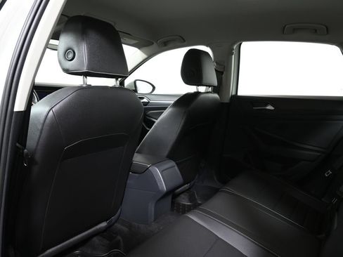 Used 2024 Volkswagen Jetta SE FWD image 7